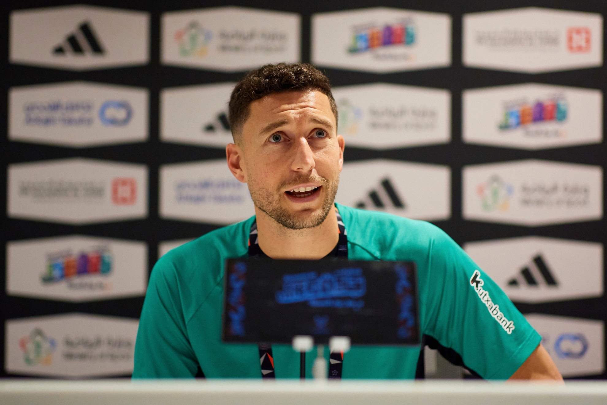 对社交媒体 对社交媒体